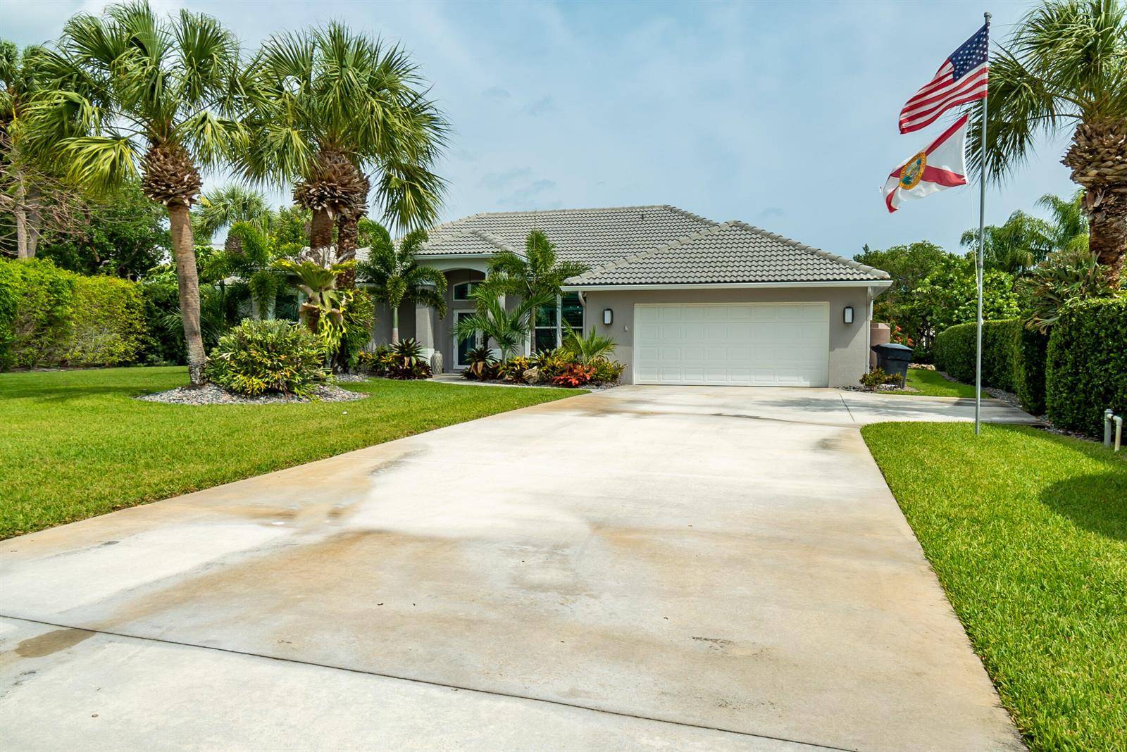 1714 CoconutFort Pierce - picture