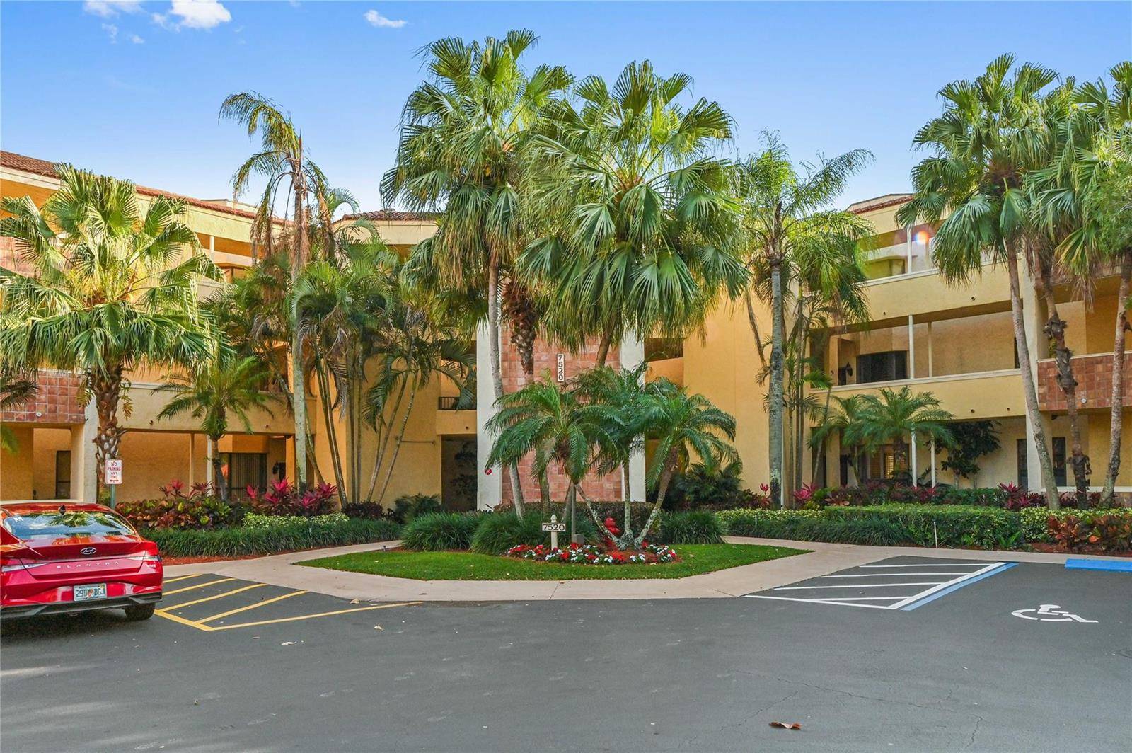 7520 La PazBoca Raton - La Paz at Boca Pointe,Boca Pointe La Paz condo unit 306 - picture