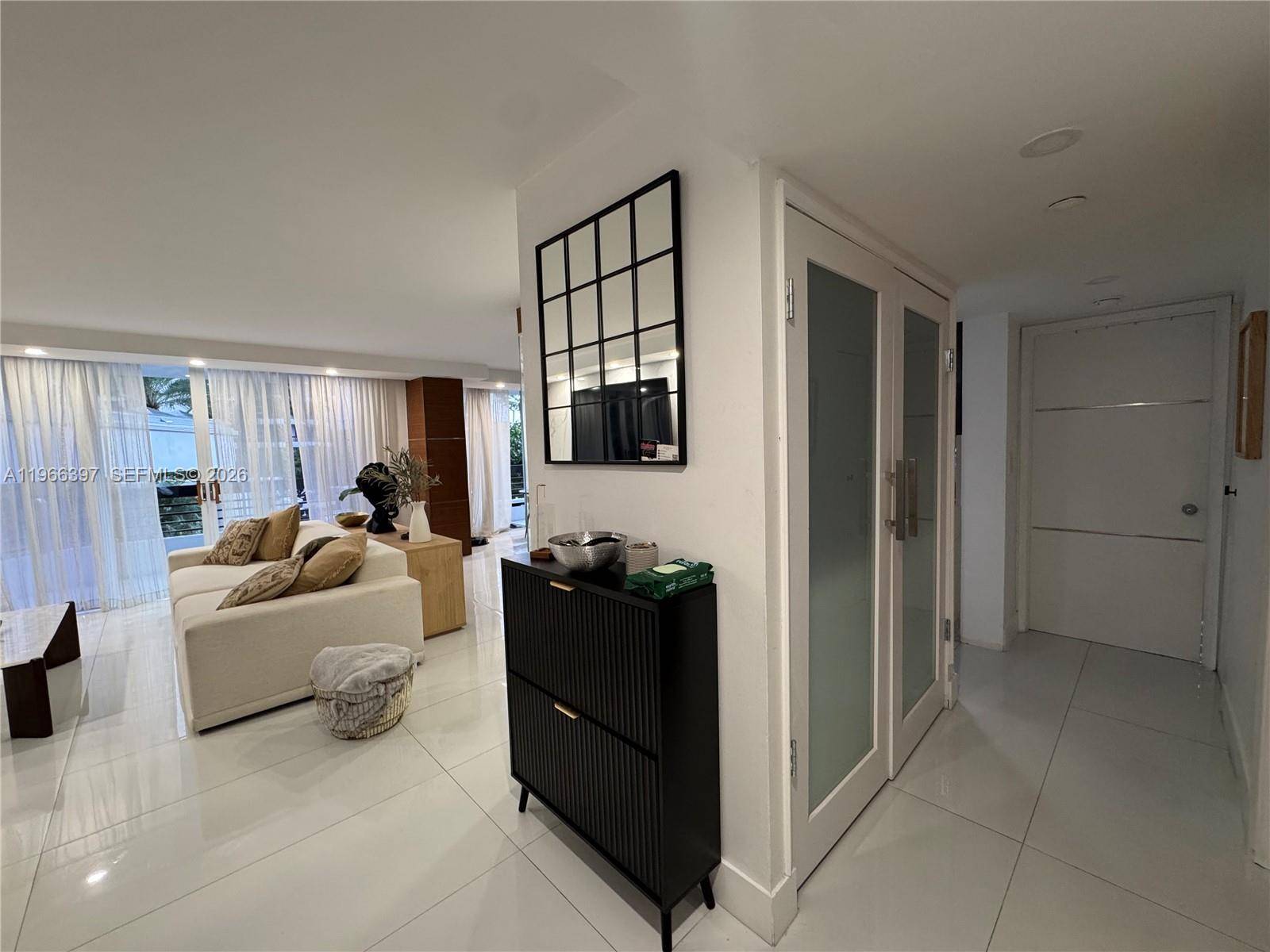 19195 Mystic Pointe DrAventura - Condo/Co-Op/Annual,Condo condo unit 205 - picture