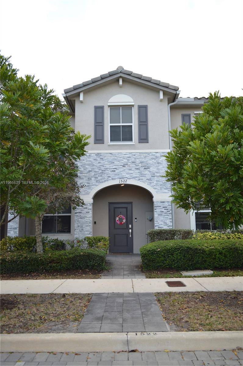1522 SE 26th TerHomestead - picture