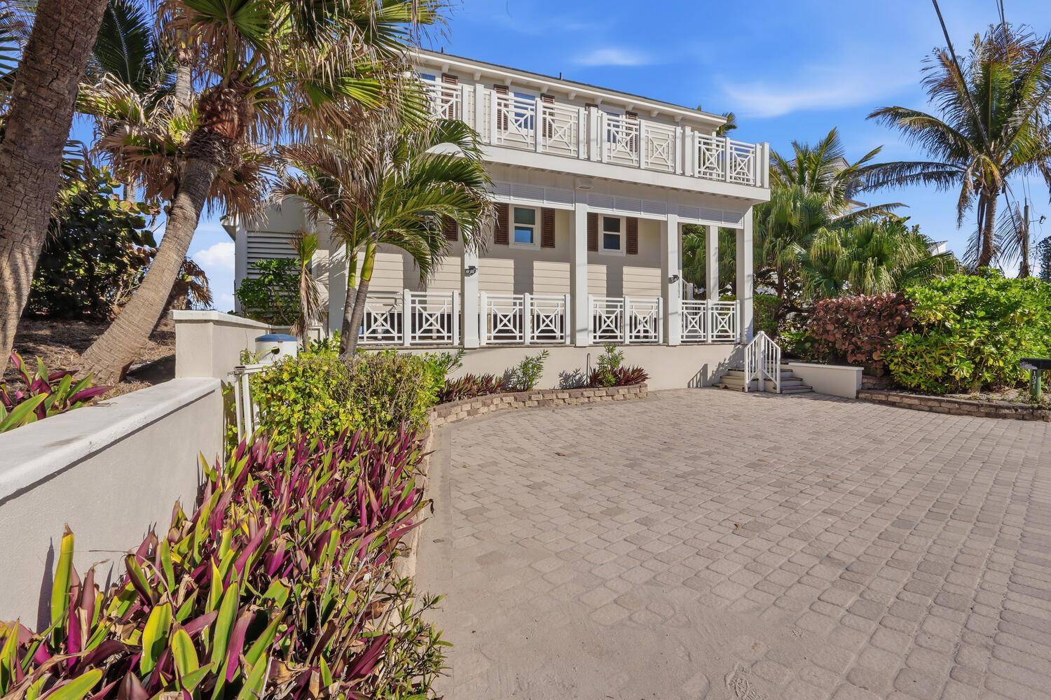 1031 SE MacarthurStuart - picture