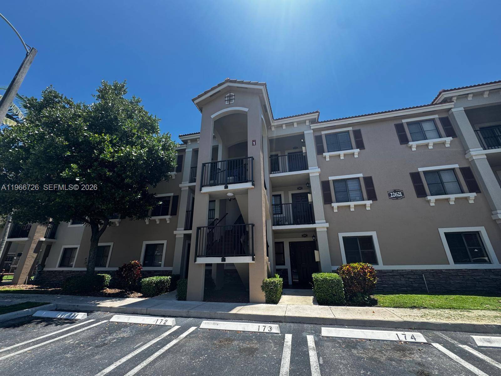 22621 SW 88th PlCutler Bay - Condo 1-4 Stories,Condo condo unit 302-8 - picture