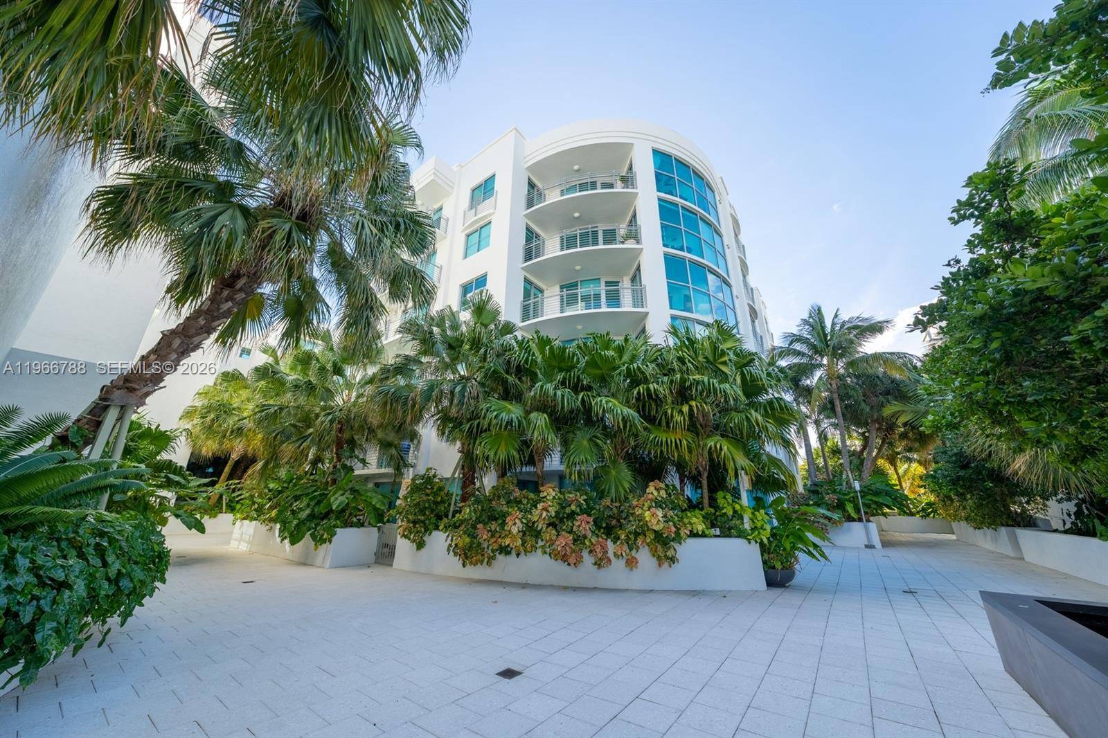 110 Washington AveMiami Beach - Condo/Co-Op/Annual,Condo condo unit 1504 - picture