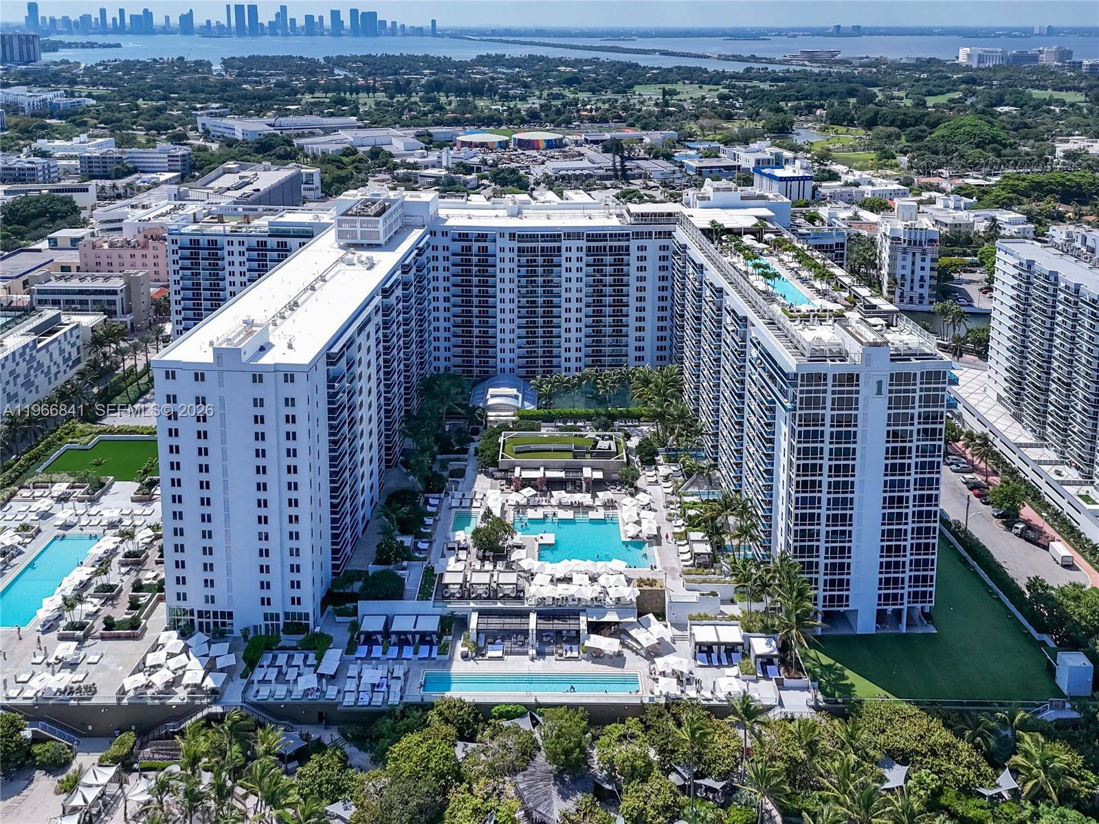 102 24th StMiami Beach - Condo-Hotel,Condo condo unit PH-1705 - picture