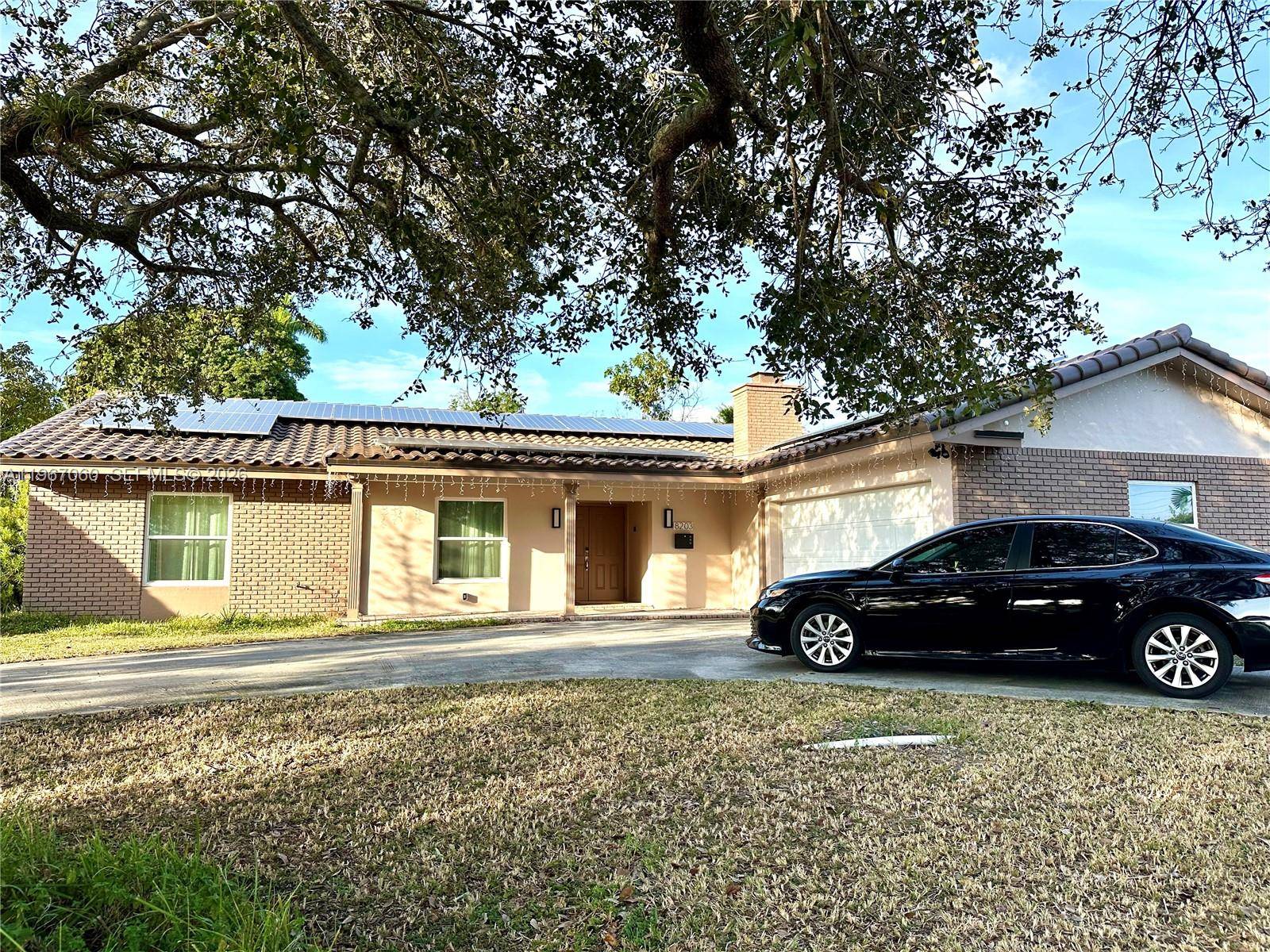 8203 NW 37th StCoral Springs - picture