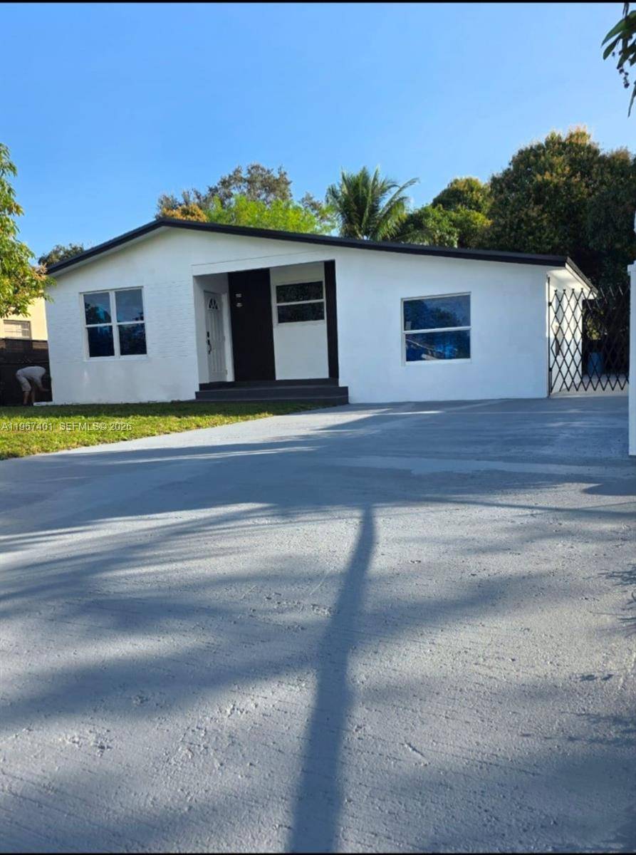 2600 NW 108th StMiami - picture