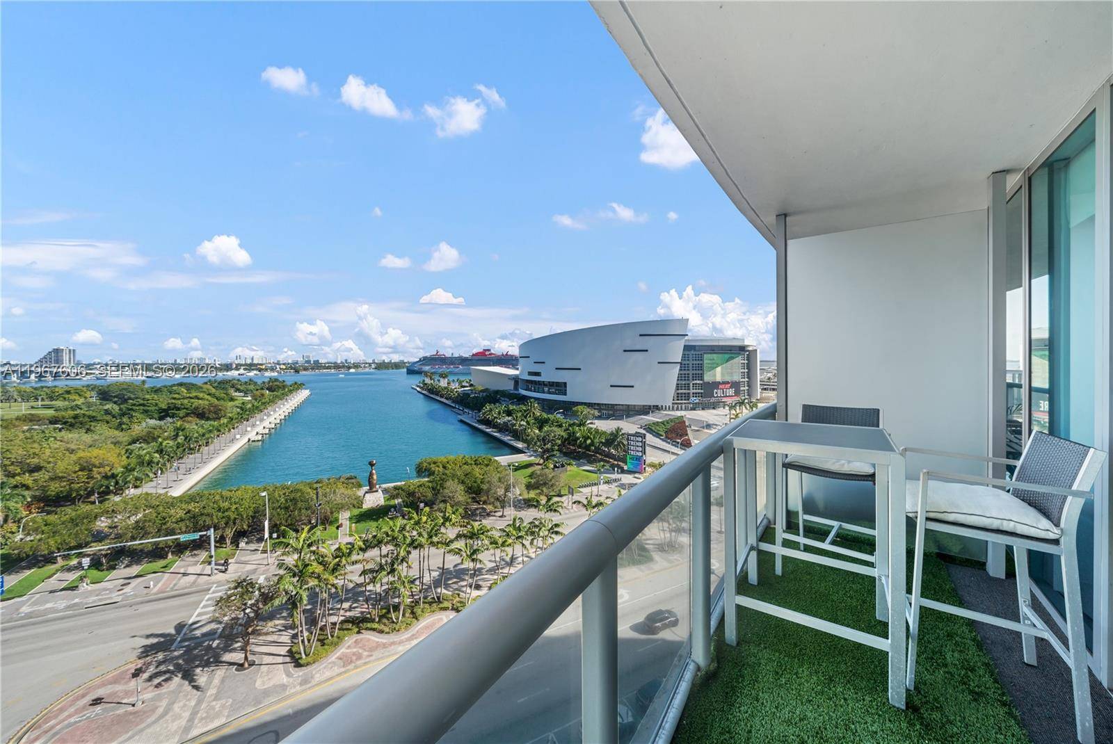 888 Biscayne BlvdMiami - Condo/Co-Op/Annual,Condo condo unit 910 - picture