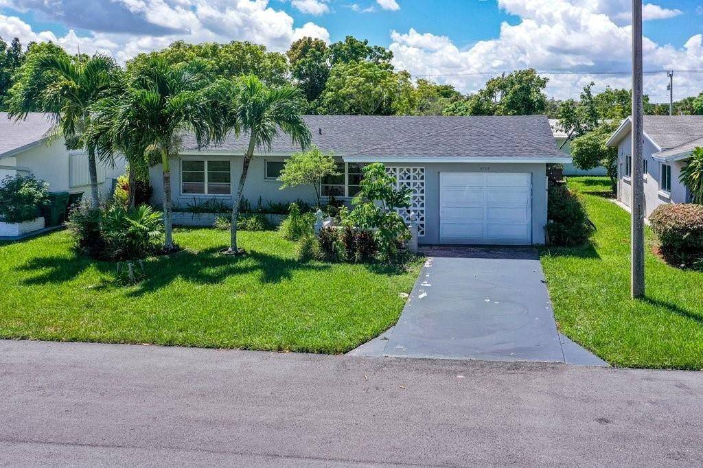 6708 NW 57thTamarac - picture