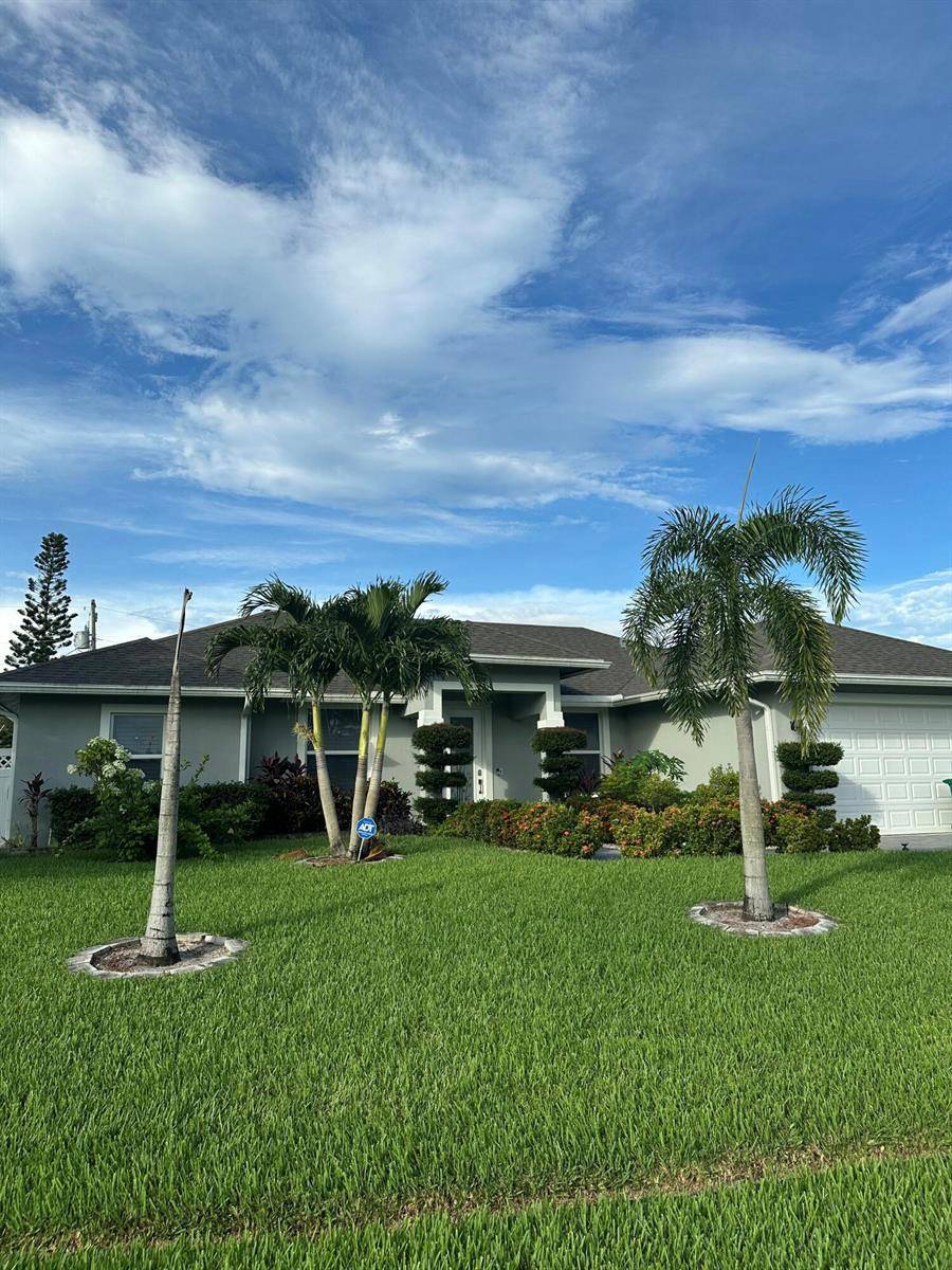 1159 SW EdinburghPort St. Lucie - picture