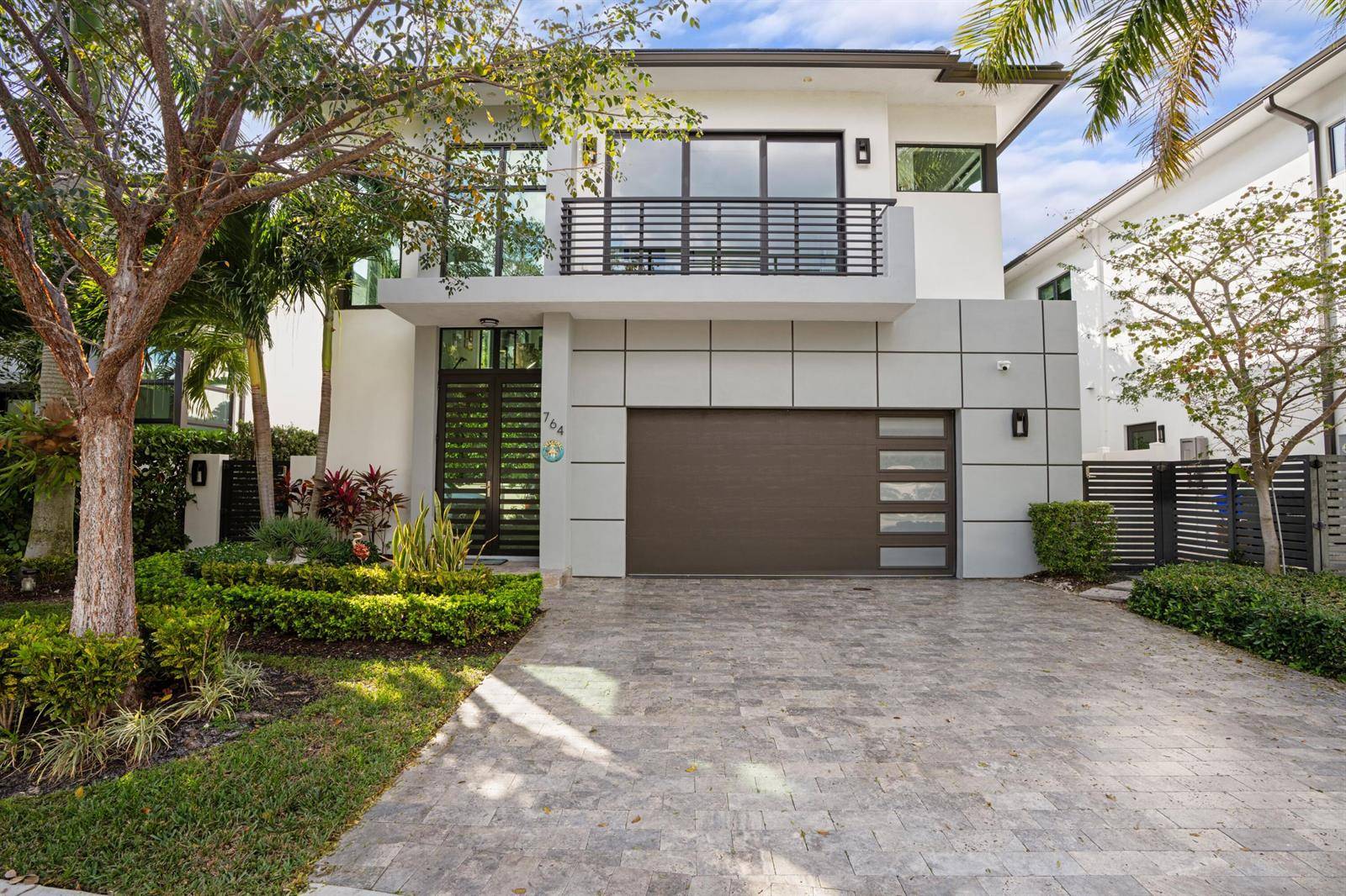 764 LakeDelray Beach - picture