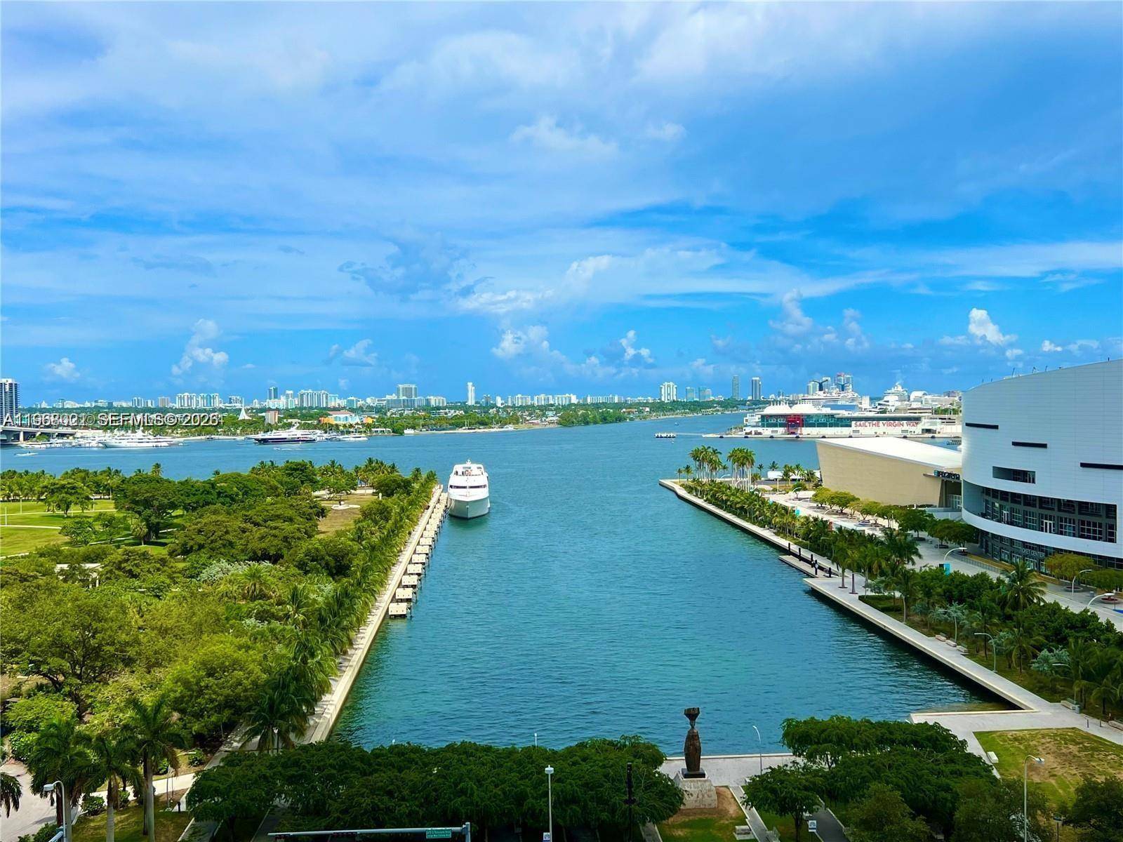 888 Biscayne BlvdMiami - Condo/Co-Op/Annual,Condo condo unit 1512 - picture