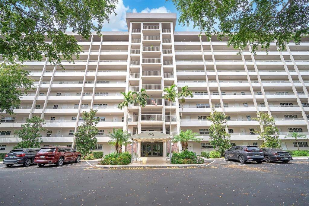 605 OaksPompano Beach - Palm Aire Contry Club #5,Palm Aire in Pompano condo unit 907 - picture