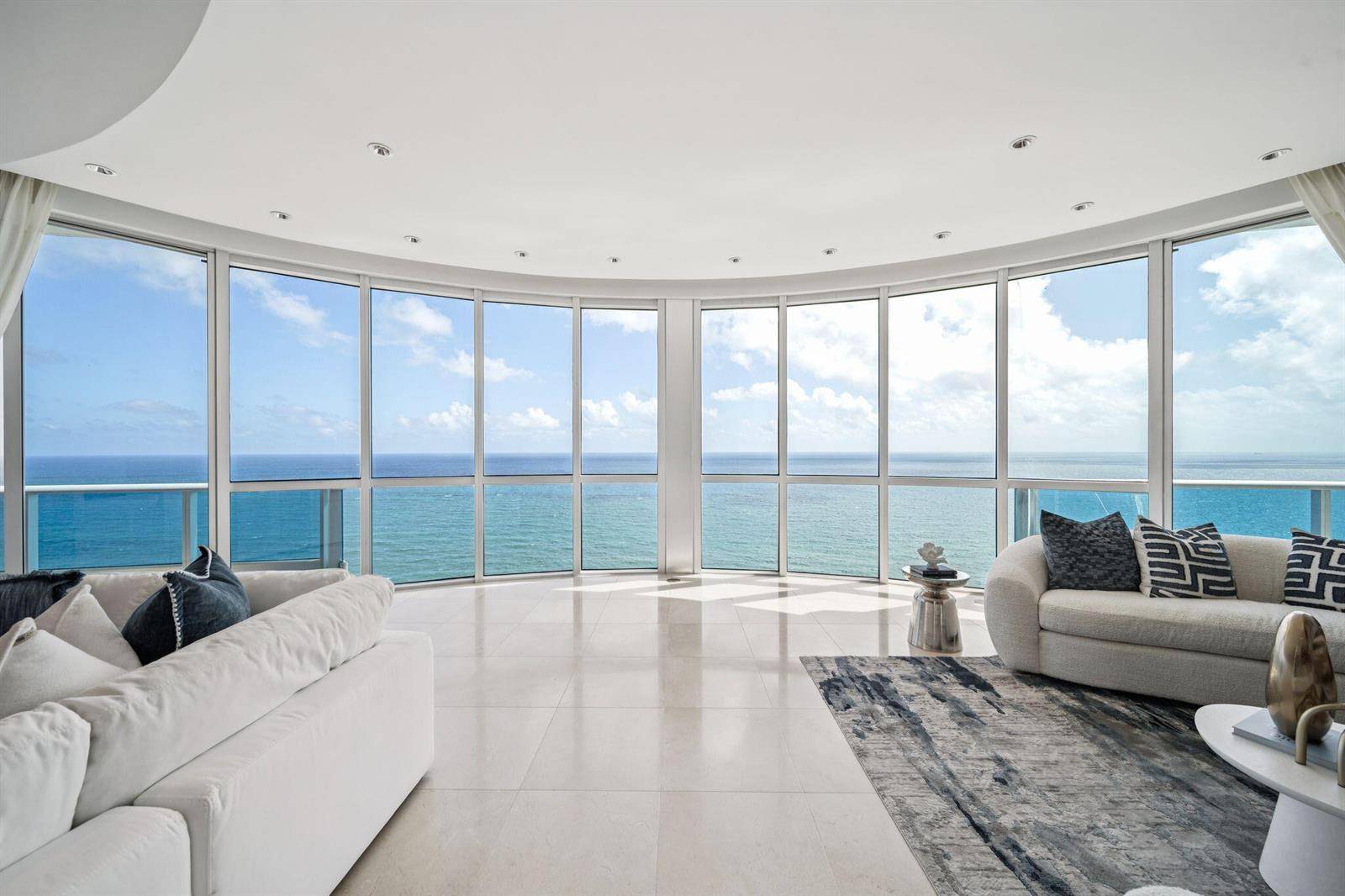 1600 S OceanLauderdale By The Sea - Aquazul condo unit UPH01 - picture