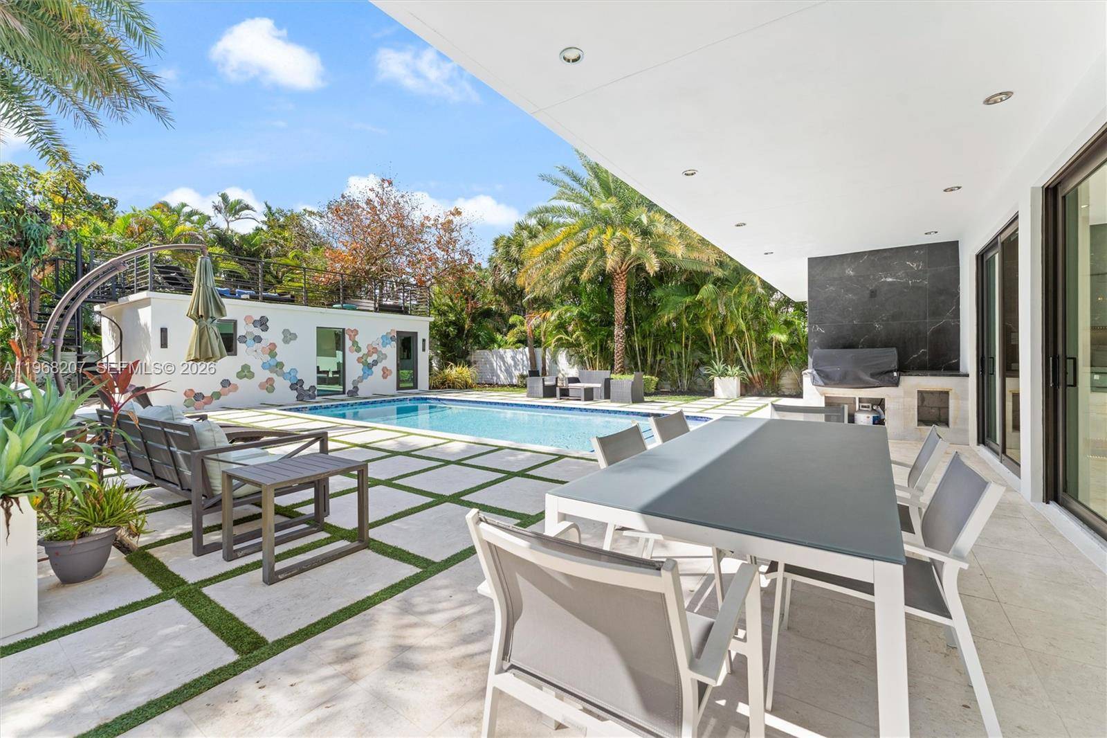 400 NW 24th StWilton Manors - picture