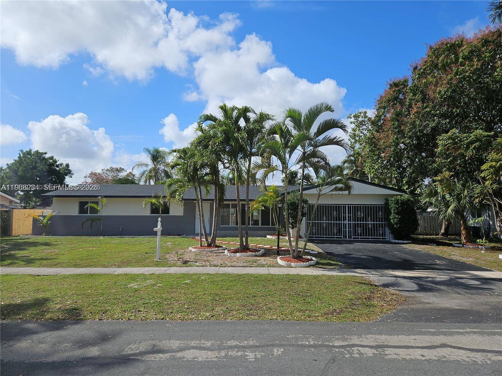 221 SW 53rd AvePlantation - picture