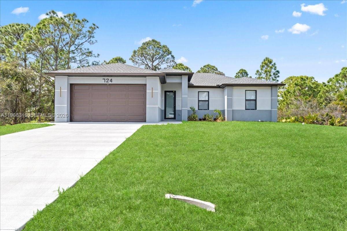 724 Drury AveLehigh Acres - picture