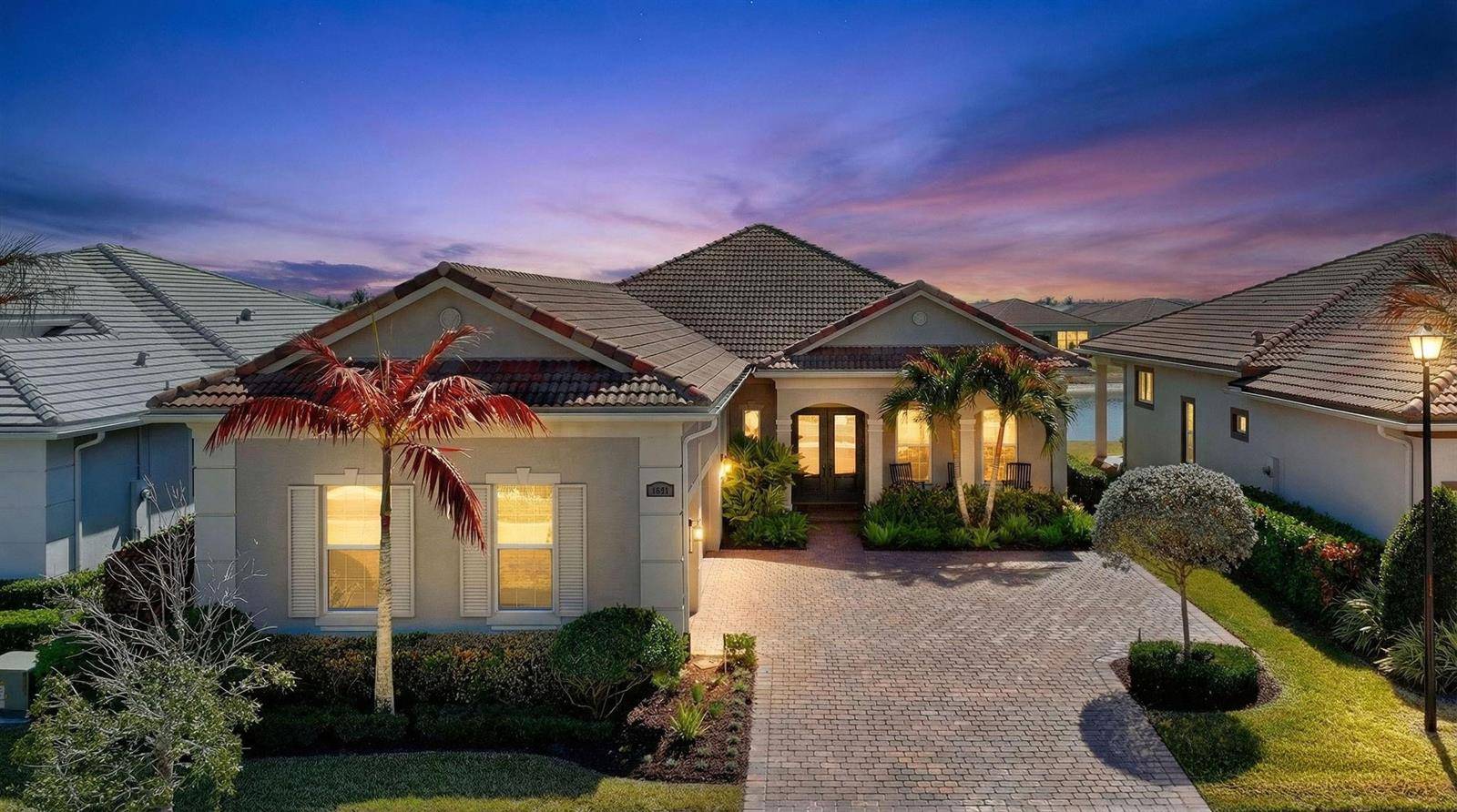 8639 SW FluttoPort St. Lucie - picture