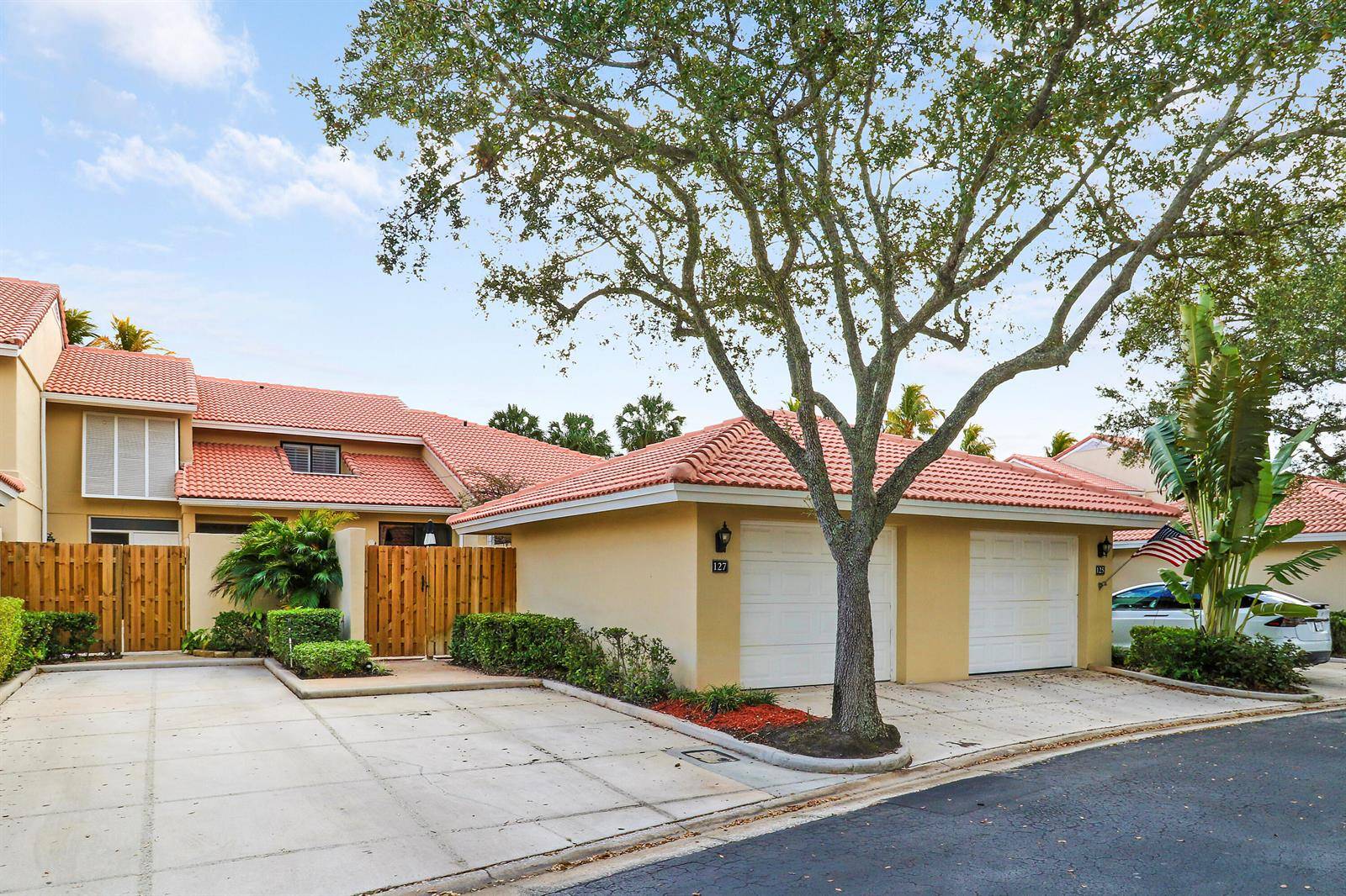127 Old MeadowPalm Beach Gardens - picture