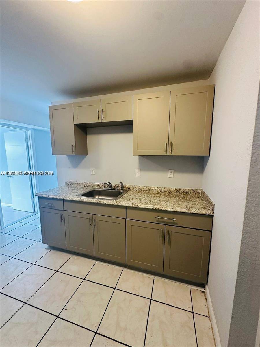 5 NE 16th CtFort Lauderdale - picture