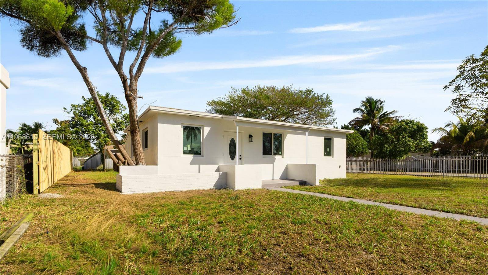 1735 NW 126th StMiami - picture