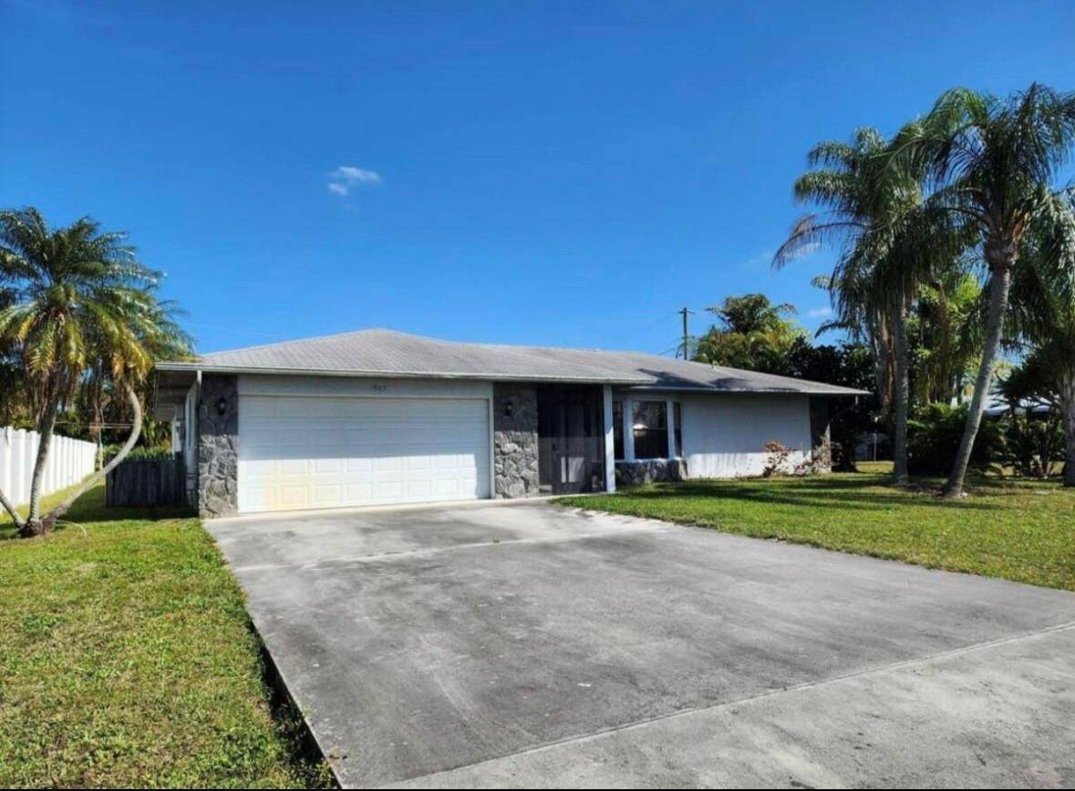 1985 SE DupontPort St. Lucie - picture