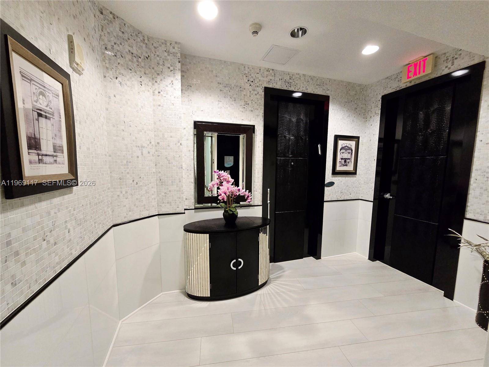 18201 Collins AveSunny Isles Beach - Condo/Co-Op/Annual,Condo condo unit 4602 - picture