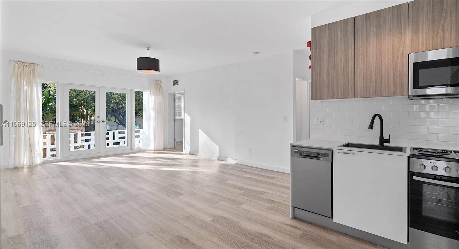 1561 Jefferson AvenueMiami Beach - picture