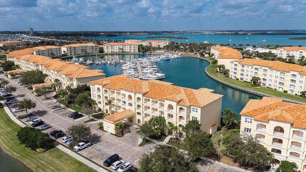 17 Harbour Isle Dr WFort Pierce - Condo 1-4 Stories,Condo condo unit 103 - picture