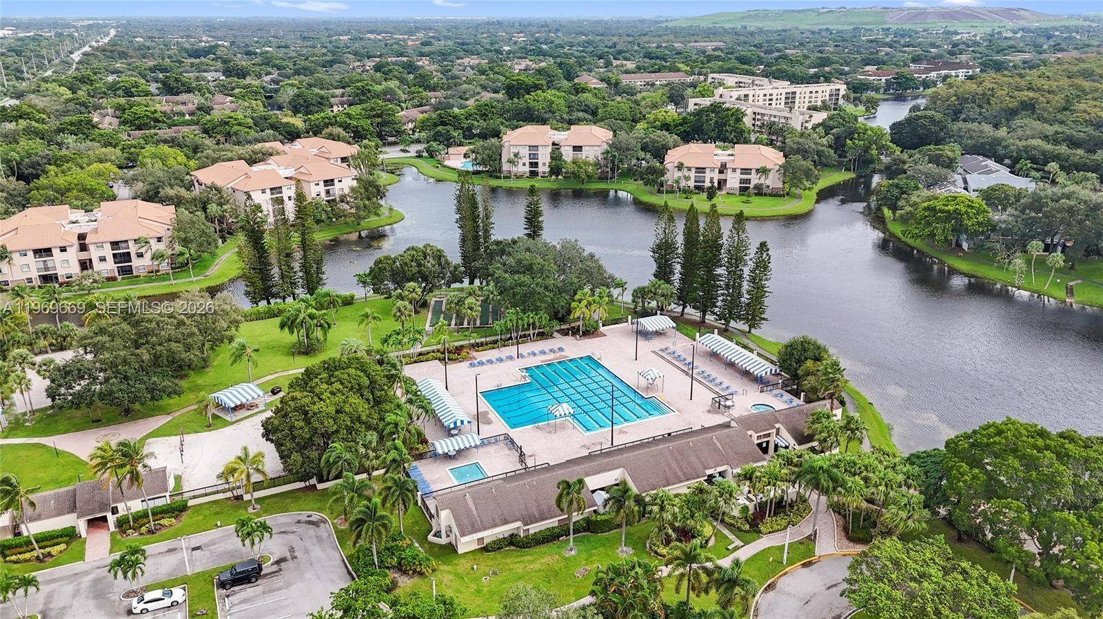 3699 N Carambola Cir NCoconut Creek - TARTAN COCONUT CREEK PHAS,THE TOWNSHIP condo unit 2837 - picture