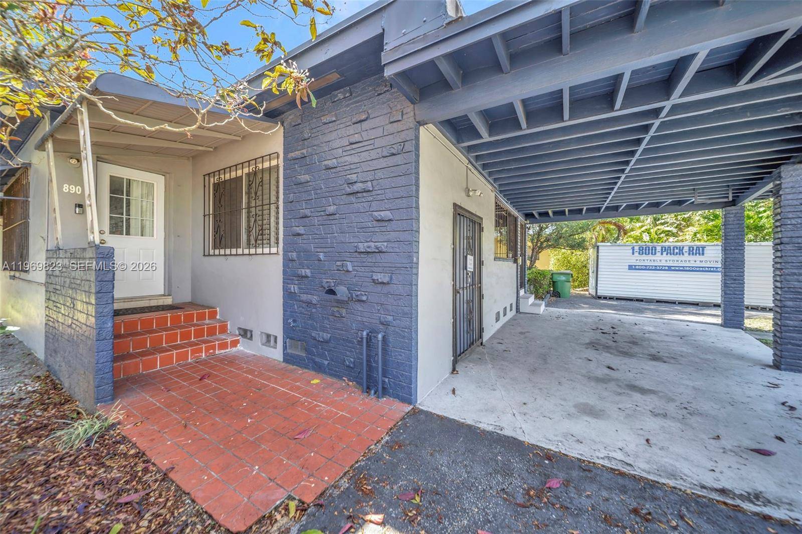 890 NE 138th StNorth Miami - picture