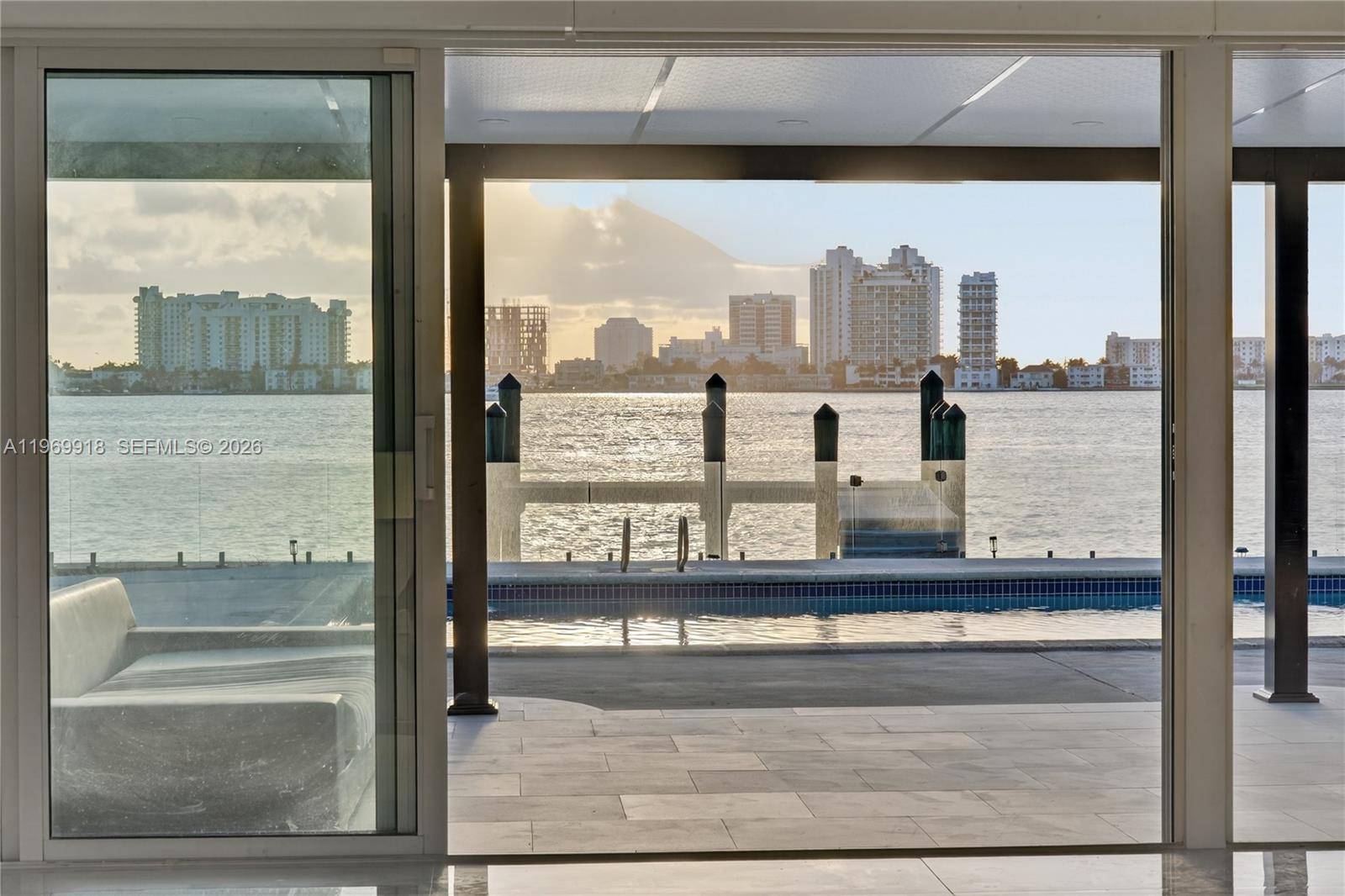 1101 S Shore DrMiami Beach - picture