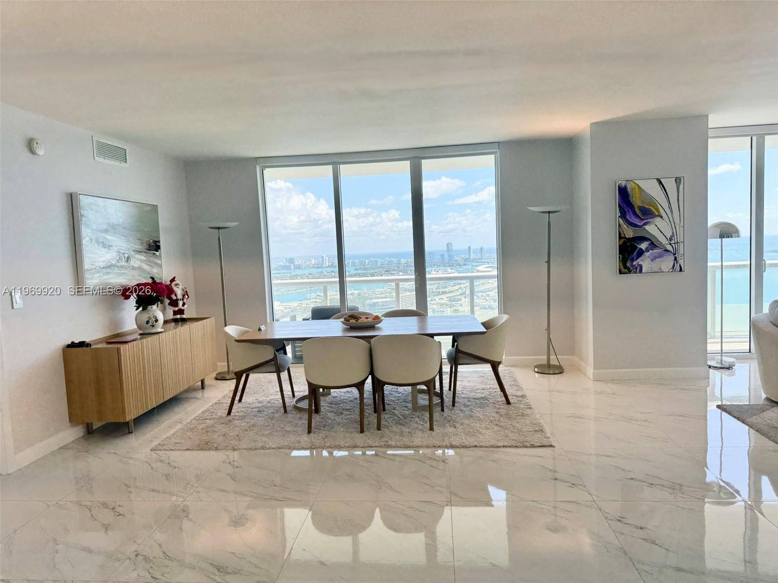 50 Biscayne BlvdMiami - Condo/Co-Op/Annual,Condo condo unit 4710 - picture