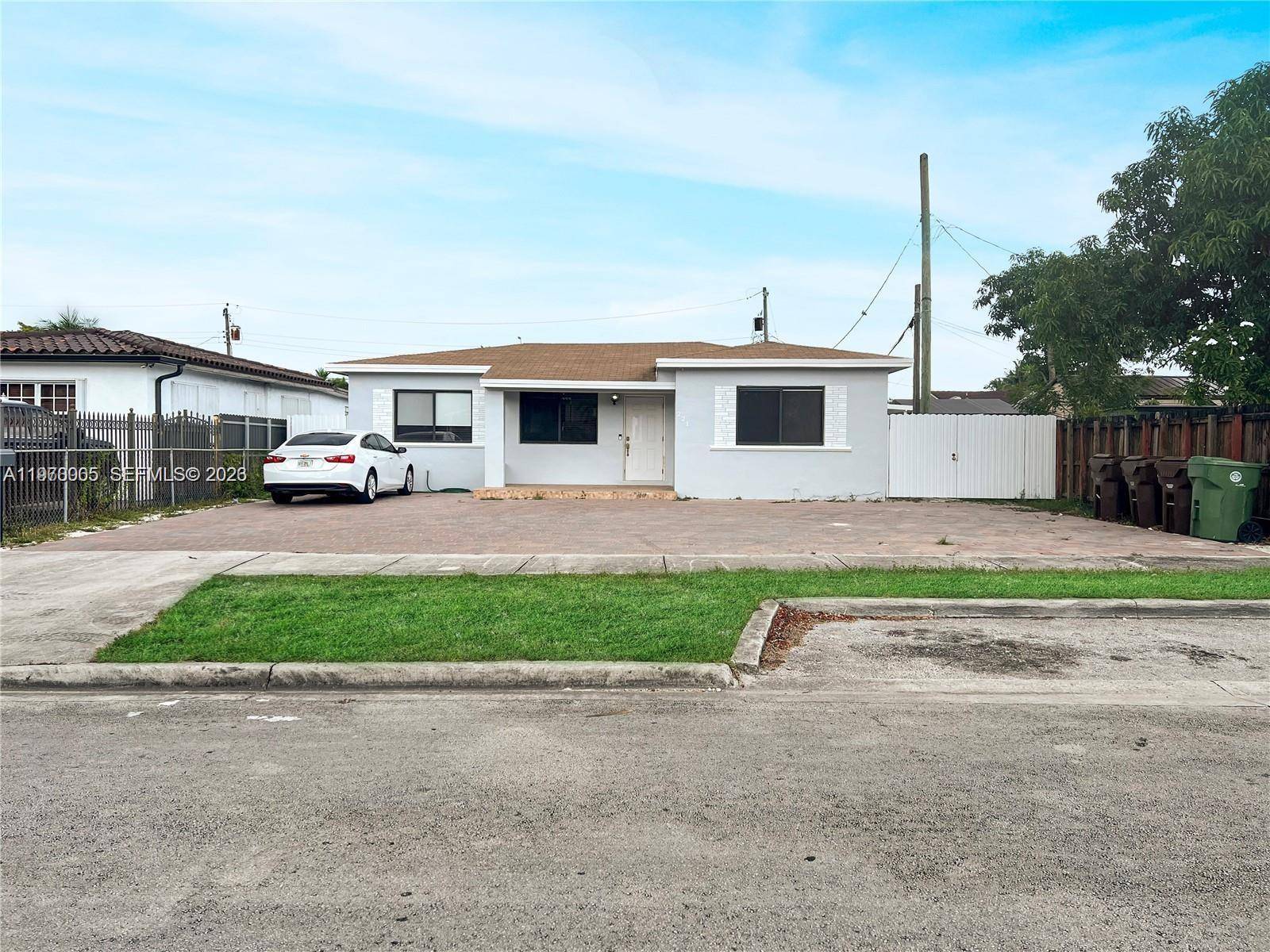 221 W 31st StHialeah - picture