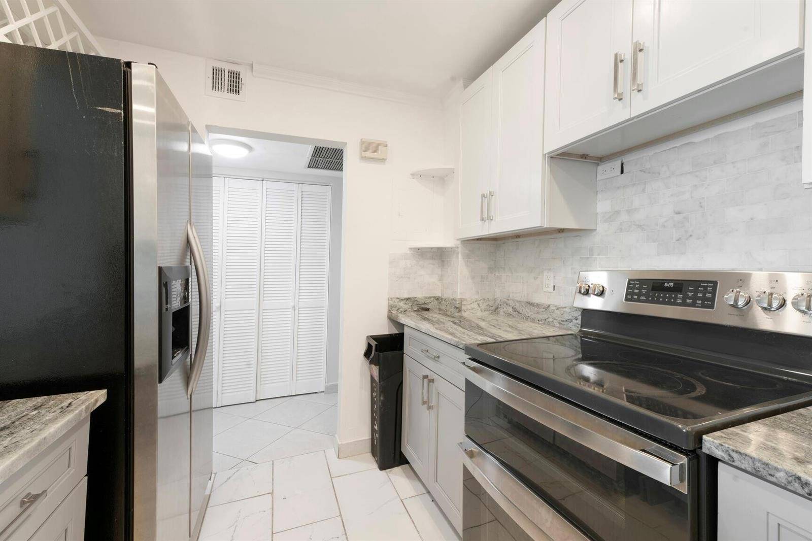 3800 N HillsHollywood - Condo condo unit 402 - picture