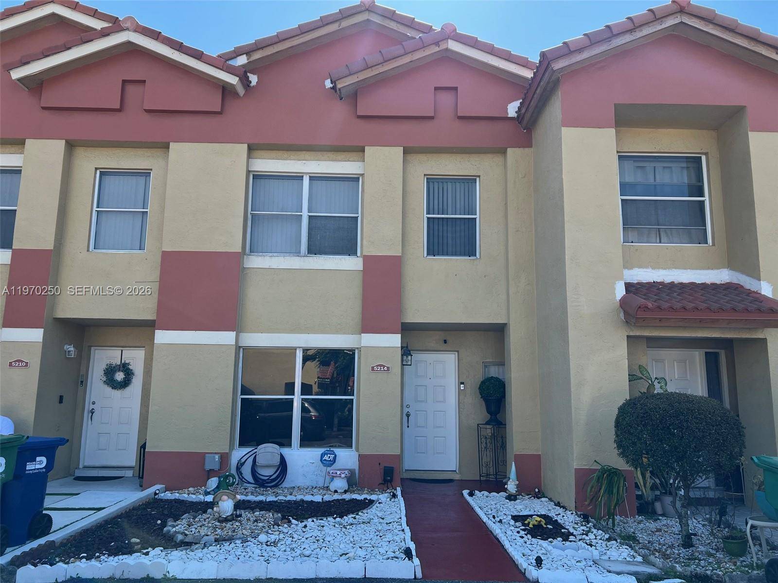 5214 NW 190th StMiami Gardens - picture
