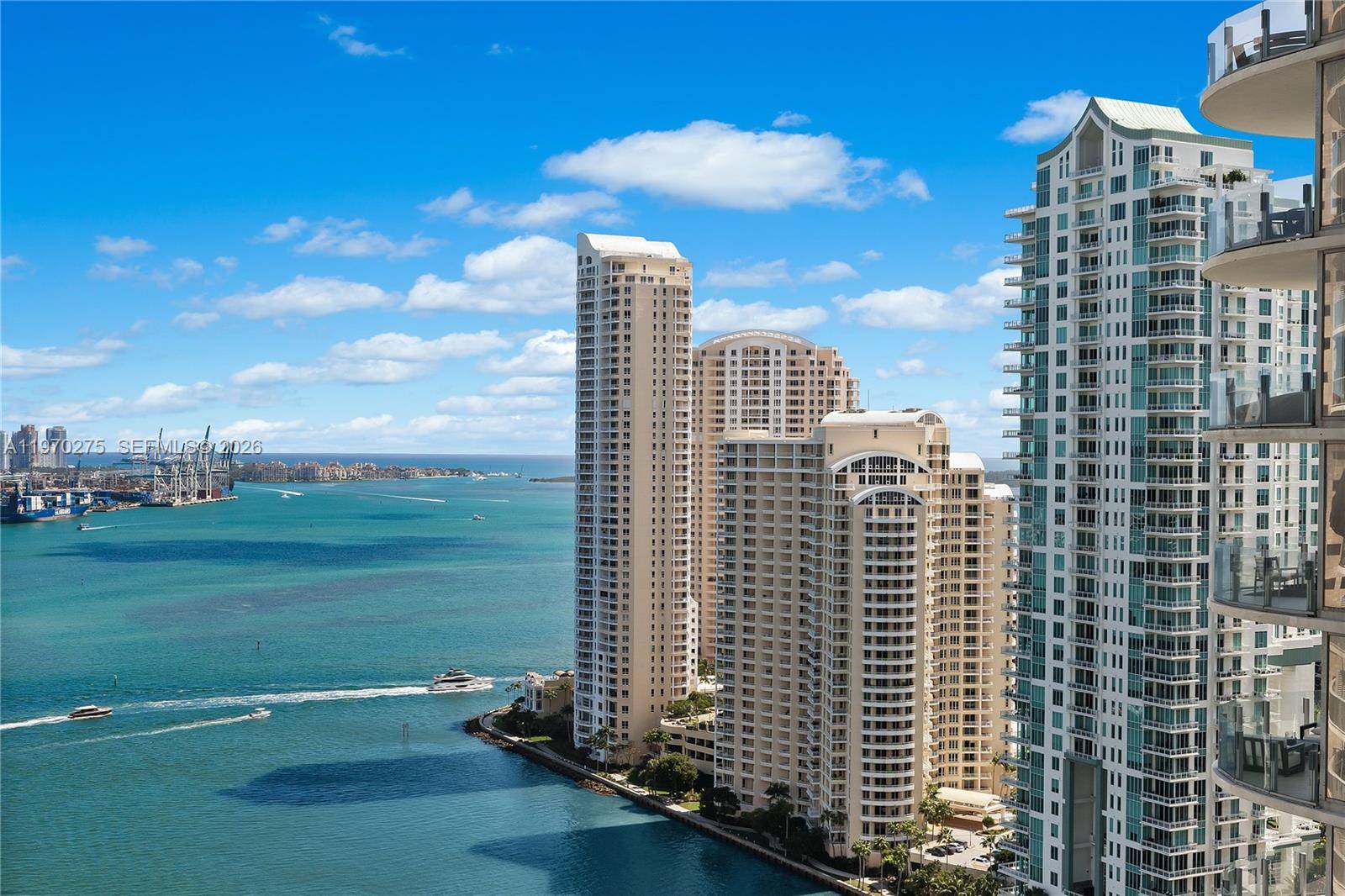 300 S Biscayne BlvdMiami - MET 1 CONDO condo unit T-2602 - picture