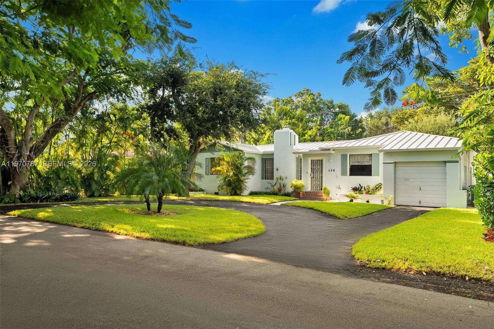 430 NE 52nd TerMiami - picture