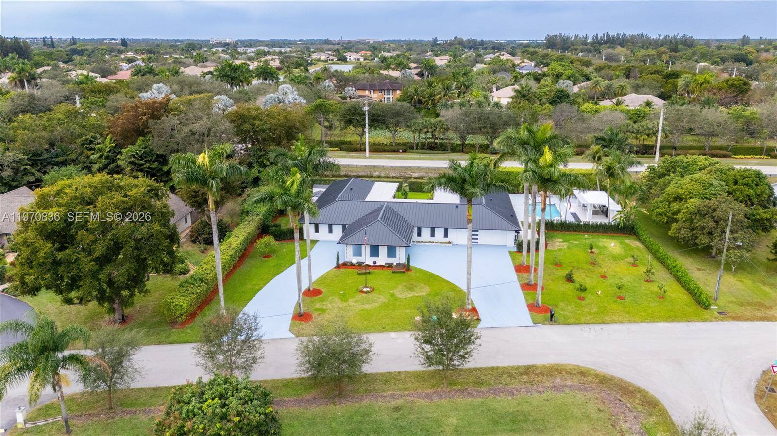 2651 SW 141st TerDavie - picture