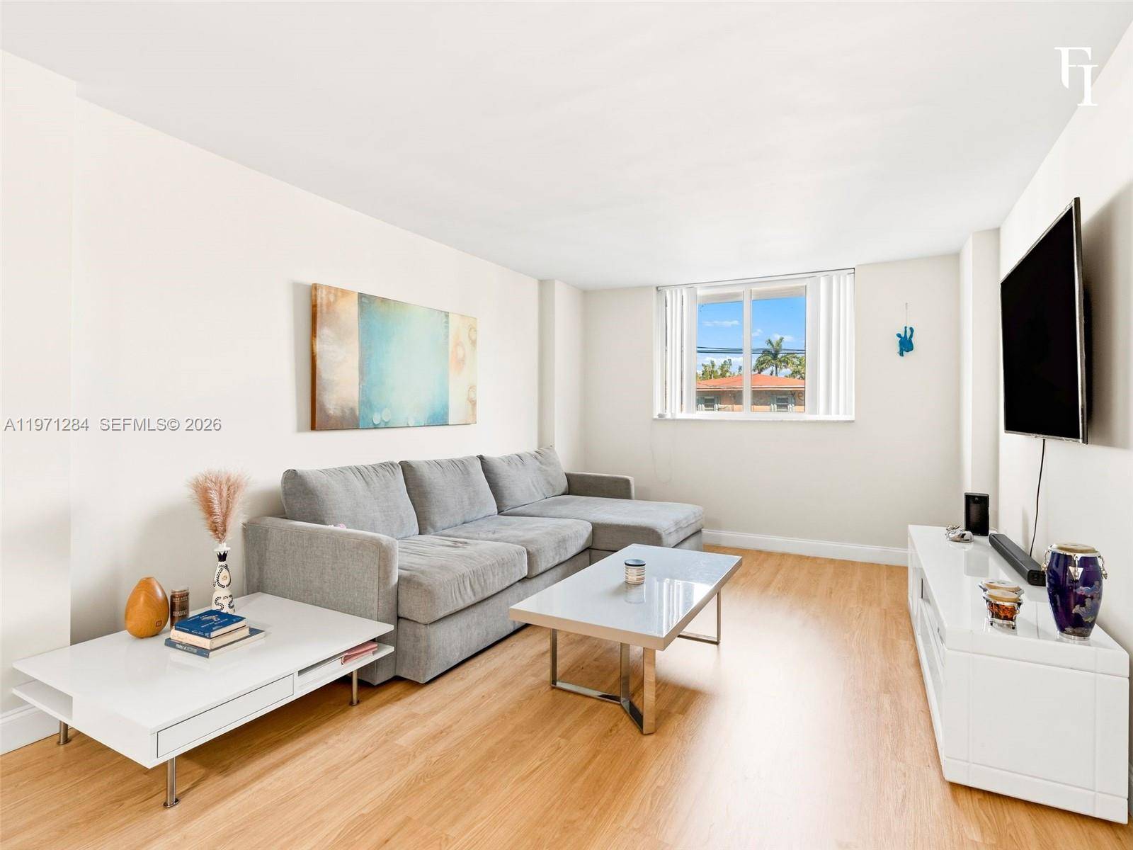 1251 NE 108th StMiami - Condo 5+ Stories,Condo condo unit 108 - picture