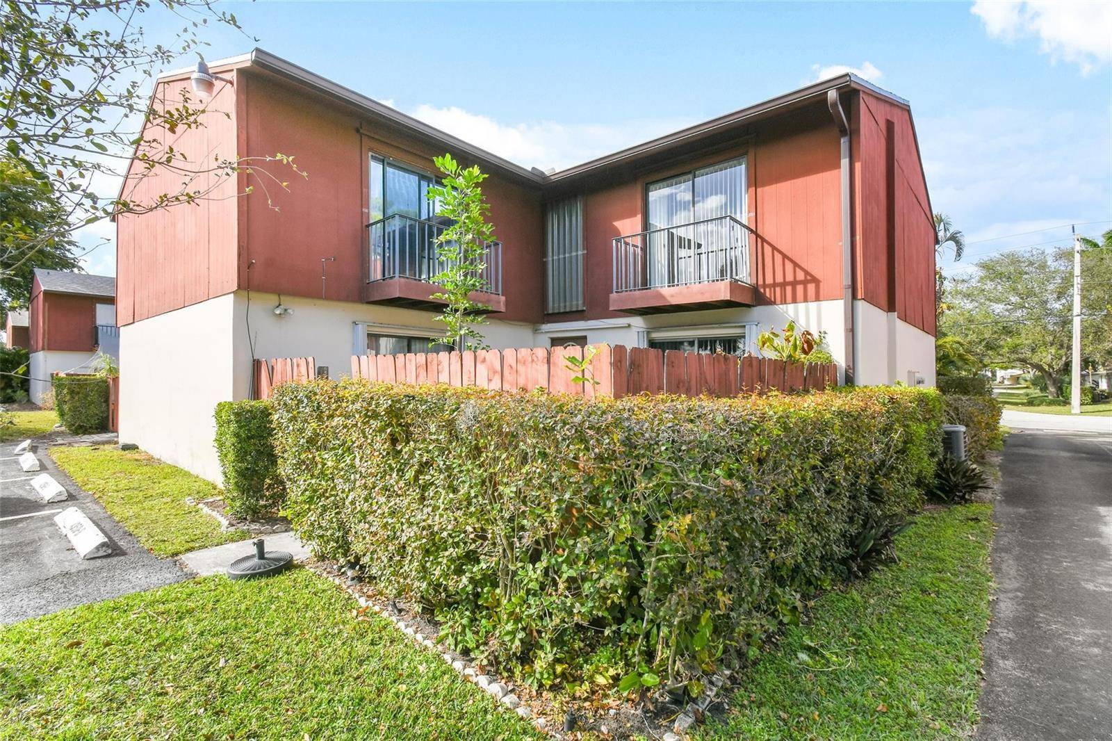 4350 LilacPalm Beach Gardens - ELMARC TWH A/K/A LILAC ST condo unit B - picture
