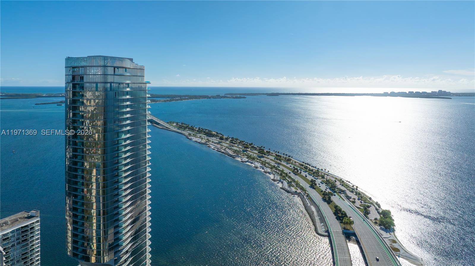 175 SE 25 RdMiami - UNA RESIDENCES condo unit 2802 - picture