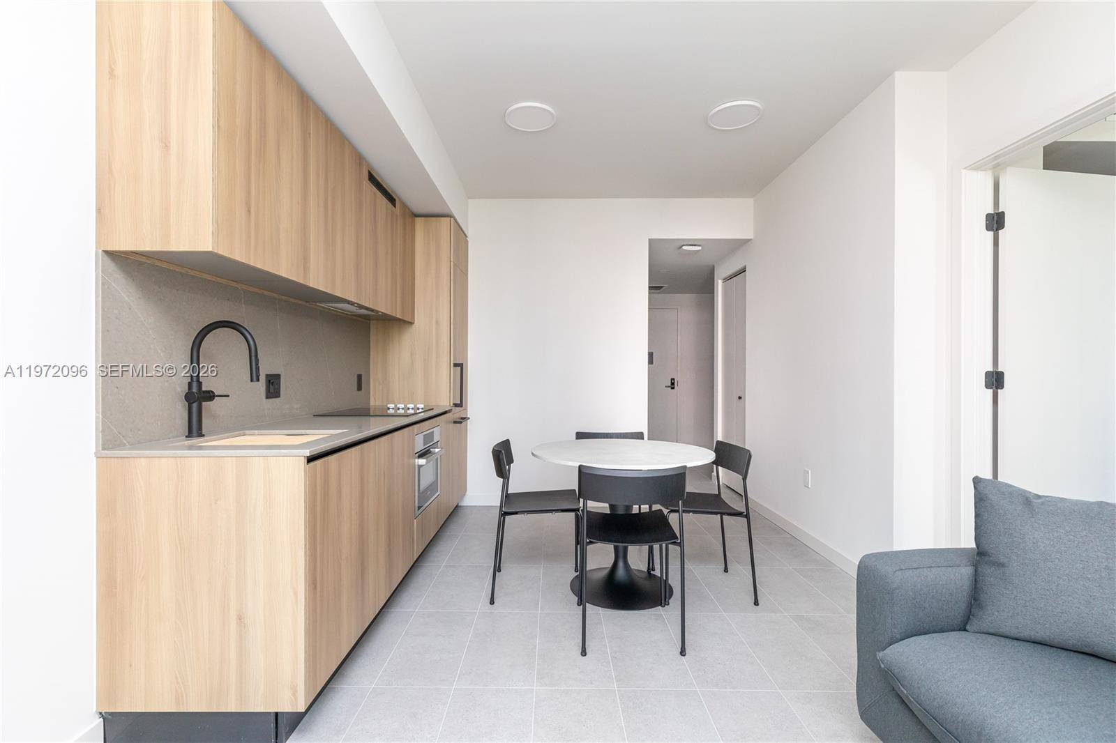 121 Northeast 5th StreetMiami - Condo/Co-Op/Annual,Condo condo unit 510 - picture