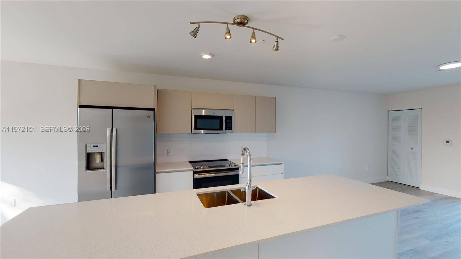 2555 NE 193rd StMiami - Townhouse,Condo condo unit 2224 - picture