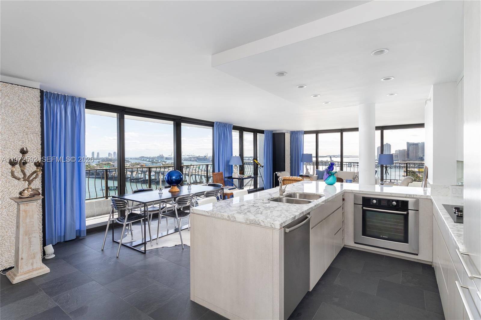 555 NE 15th StMiami - Condo/Co-Op/Annual,Condo condo unit 20A - picture