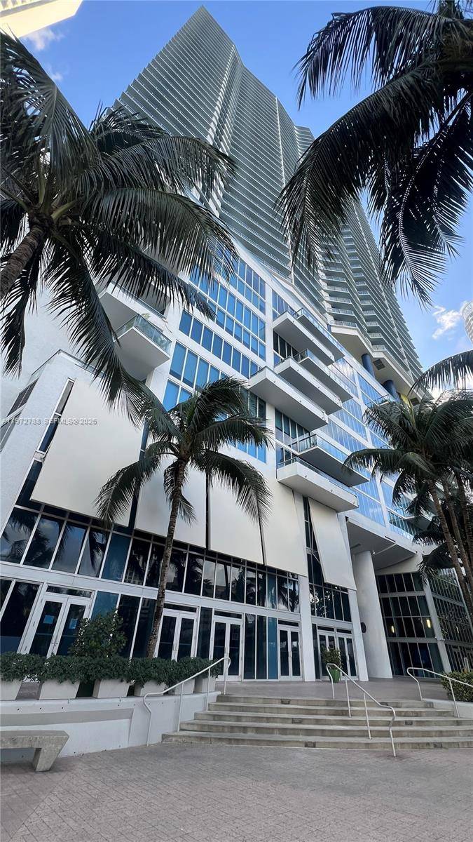 185 SW 7th StMiami - LATITUDE ON THE RIVER CON condo unit 2202 - picture