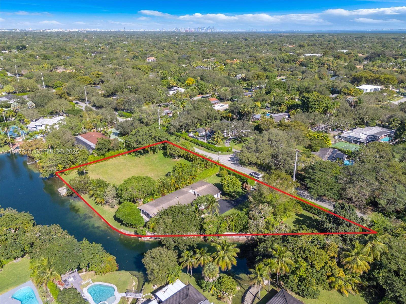 12950 SW 67th AvePinecrest - picture