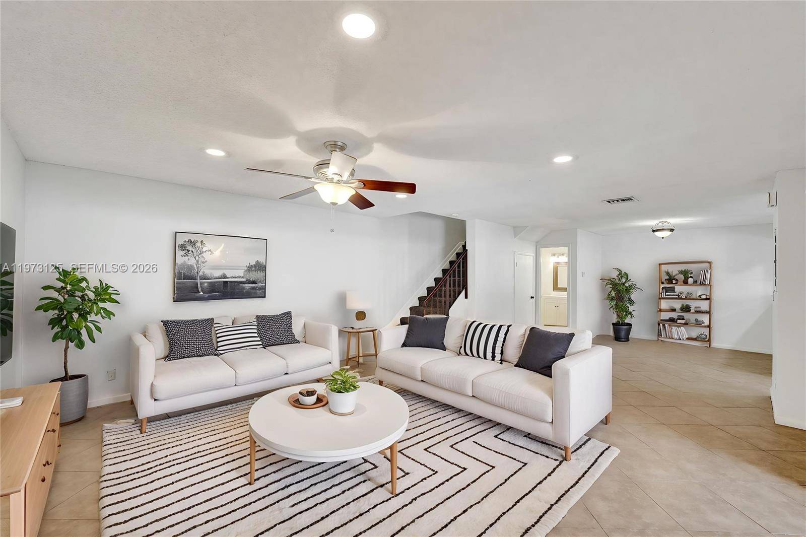 9340 SW 61st WayBoca Raton - Chateau On The Knoll condo unit B - picture