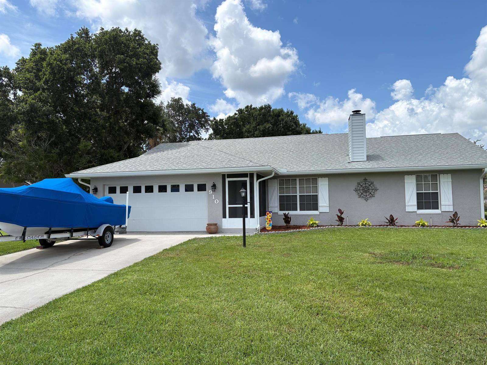 910 Liberty - picture