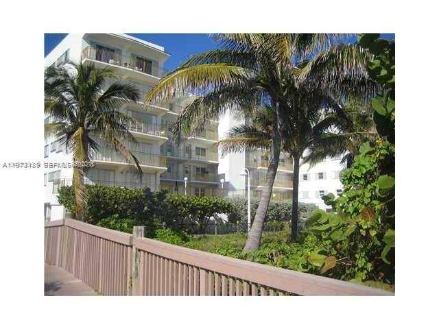 901 S Surf RdHollywood - Co-Op 5+ Stories,Co-Op condo unit 402 - picture