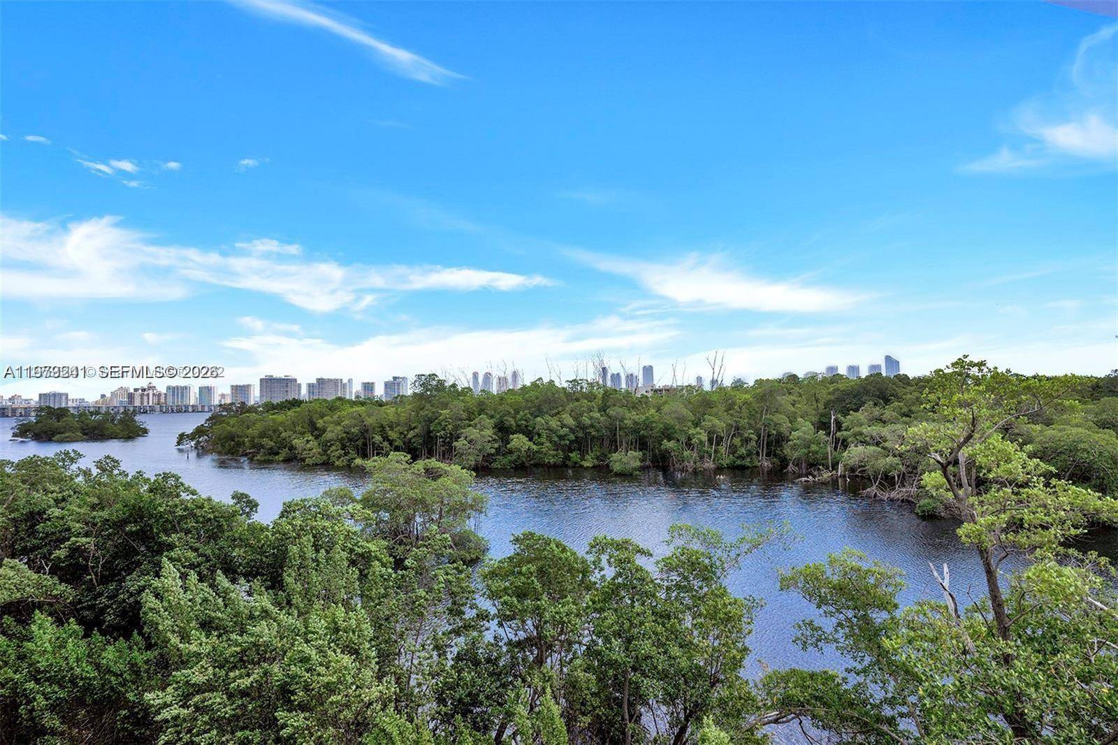 16385 Biscayne BlvdNorth Miami Beach - Condo 5+ Stories,Condo condo unit 421 - picture